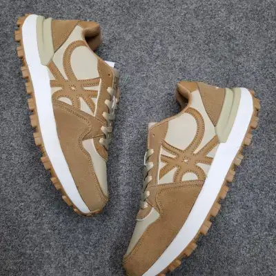 Benetton Solid Sneakers Brown