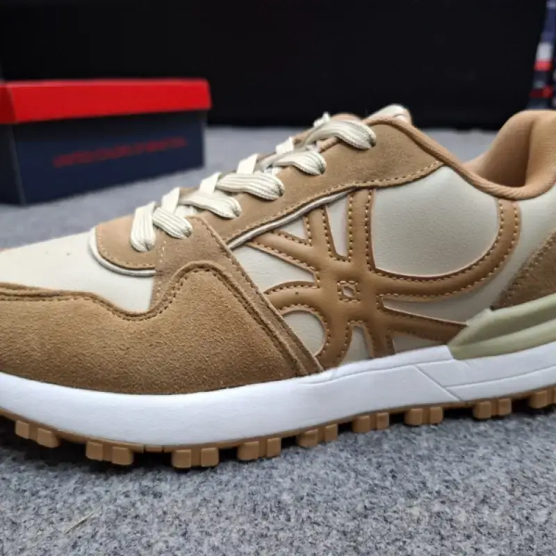 Benetton Solid Sneakers Brown